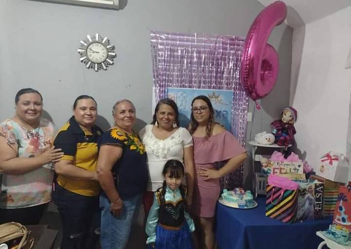 Es ‘Anna’ en su cumpleaños