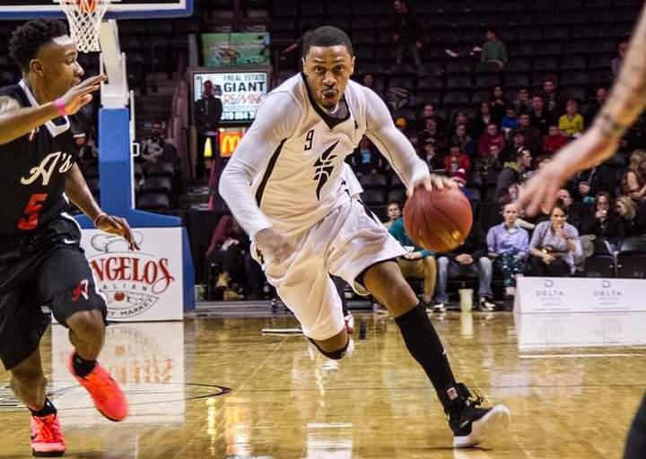Suma Venados Basketball experimentados extranjeros