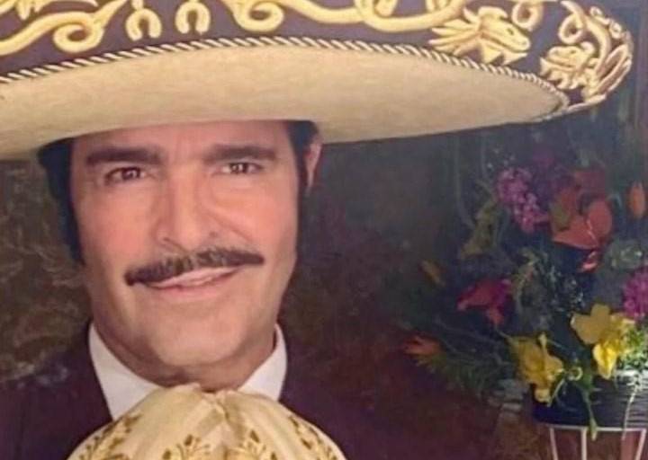 Pablo Montero rinde homenaje a Vicente Fernández rumbo a su bioserie