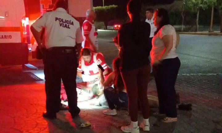 El motociclista fue trasladado a un hospital.