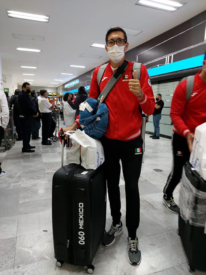 $!Juan Diego García pisa territorio mexicano tras ganar su medalla de oro en Tokio 2020