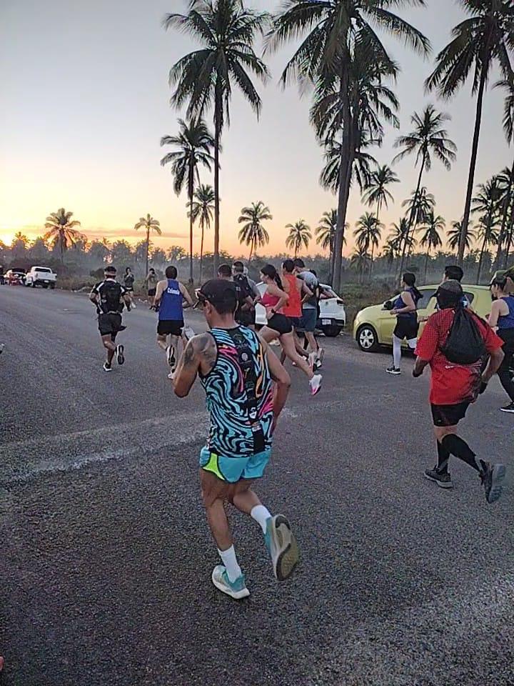 $!Atletas en Mazatlán protestan con carrera por la suspensión del Maratón de Culiacán