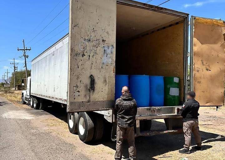 Detienen tráiler con precursores químicos para droga en caseta de Costa Rica, Culiacán