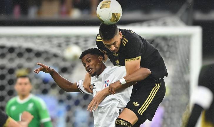 México terminó pidiendo la hora ante Dominicana.