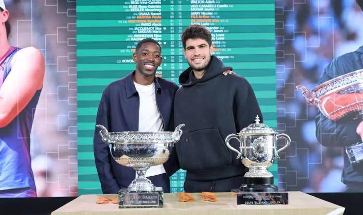 Carlos Alcaraz partirá como segundo cabeza de serie en Roland Garros 2025.