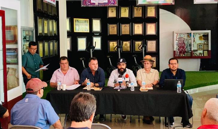 José Alberto Beltrán Figueroa encabeza la primera reunión.
