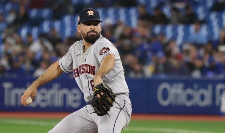 José Urquidy volvió a la senda de la victoria con los Astros.