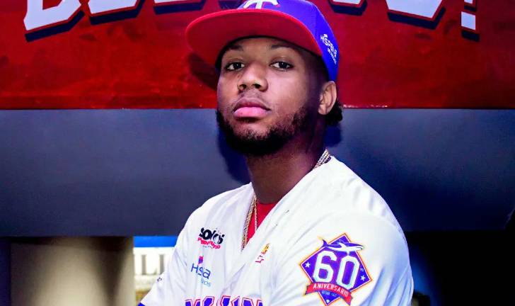 El cotizado pelotero Ronald Acuña Jr. tendrá una breve actividad con los Tiburones de La Guaira.