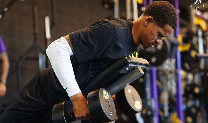 Juan Toscano se entrena con todo para estar a la altura de las exigencias en los Lakers de Los Ángeles.