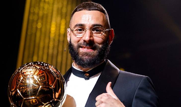 Benzema, nombrado Balón de Oro en 2022 por su temporada con Real Madrid.