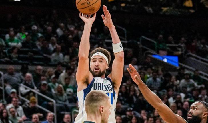 Mavericks gana por 127-120 a Celtics.