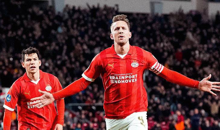 Luuk De Jong marcó doblete.