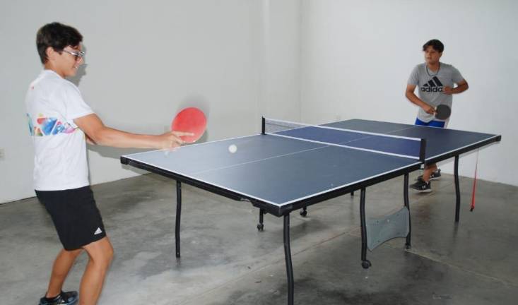 Se realiza el torneo de tenis de mesa de la Olimpiada Deportiva Estudiantil.