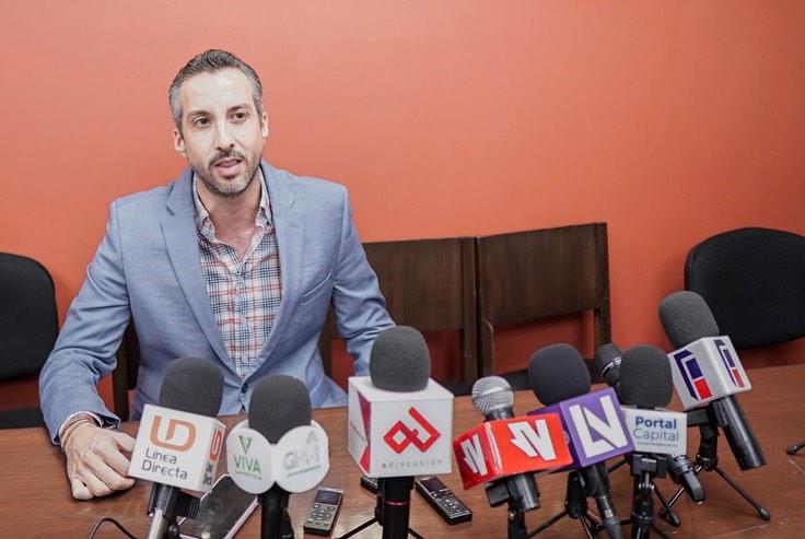 Gene Bojórquez pide contratos de Comunicación Social del Congreso