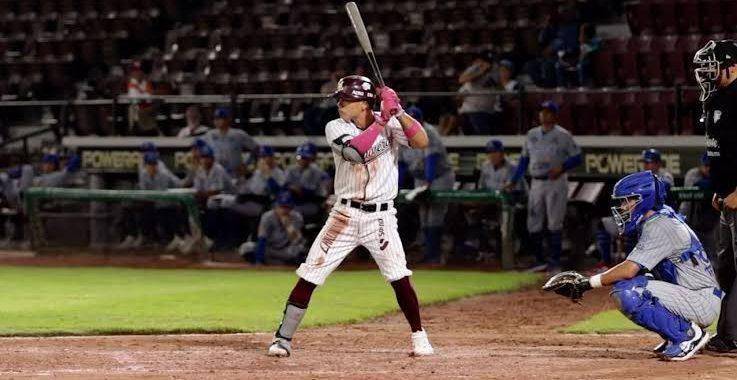Ichiro Rodríguez es tomado por Algodoneros.