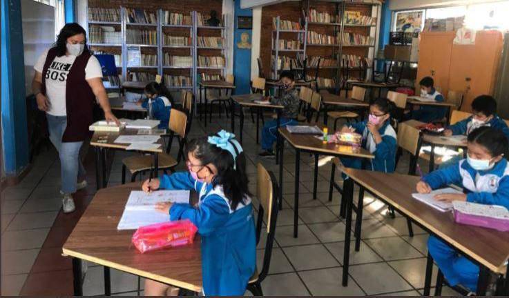 Desde marzo de 2020, la educación en el País es a distancia por la pandemia de coronavirus.