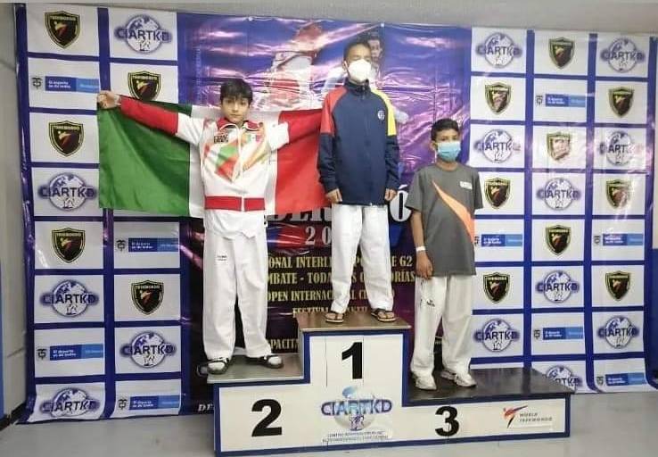Sinaloense Carlos Emilio Báez Robles se queda con la plata en el Open de Taekwondo de Colombia 2021
