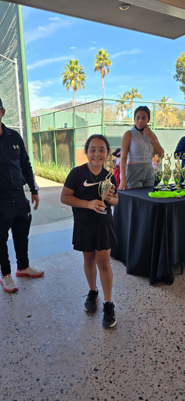 $!Se luce tenis mazatleco en Los Mochis