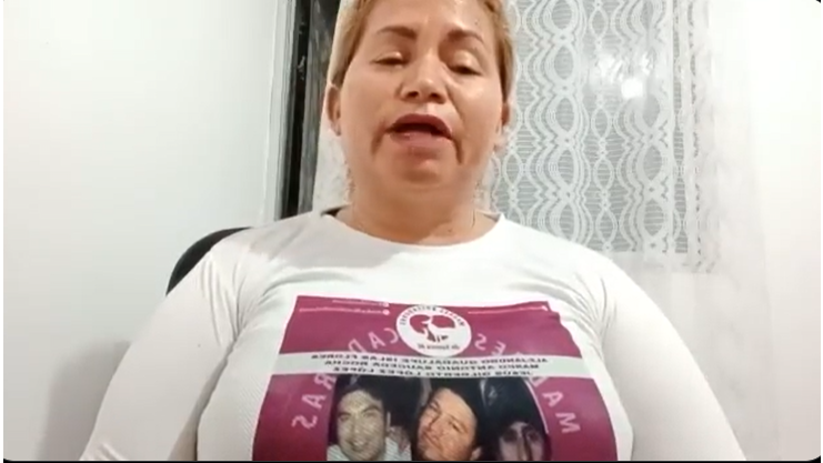 Ceci Flores denunció que con videos e imágenes donde le muestran torturas o cuerpos descuartizados, la amenazan de muerte.