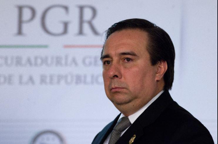 Tribunal admite amparo de Tomás Zerón contra aprehensión, pero no contra extradición