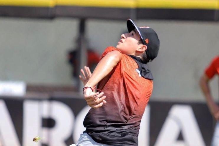 Agustín Acosta, de Culiacán, empezó a jugar beisbol a los 3 años y a sus 17, ya logró firmar con los Dodgers