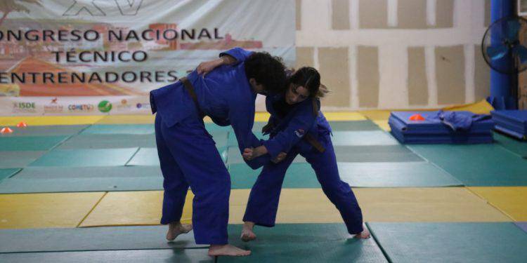 Los judocas sinaloenses se preparan para el Macro Regional de Monterrey.