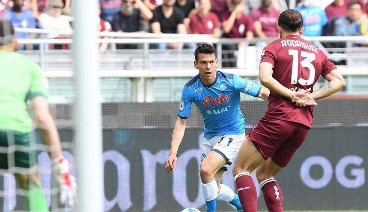 Hirving “Chucky” Lozano jugó 68 minutos por el Napoli.