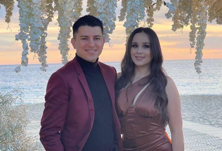 Sergio Lizárraga y Judith Osuna renuevan sus votos