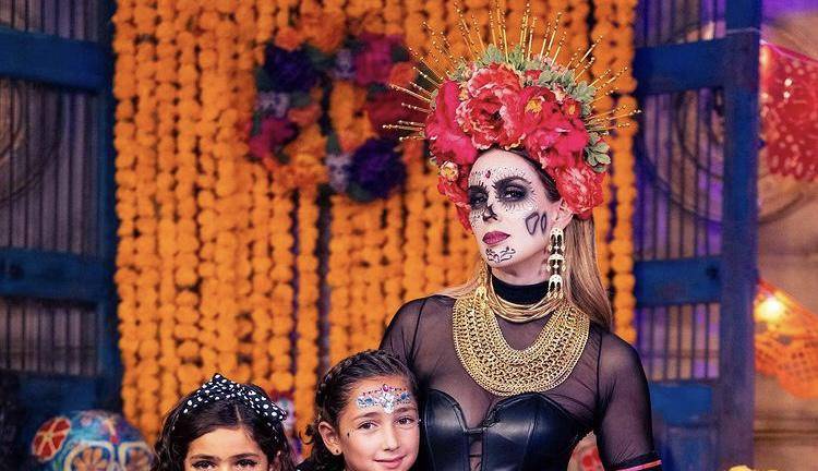 Jaqueline Bracamontes se inspiró en las catrinas.