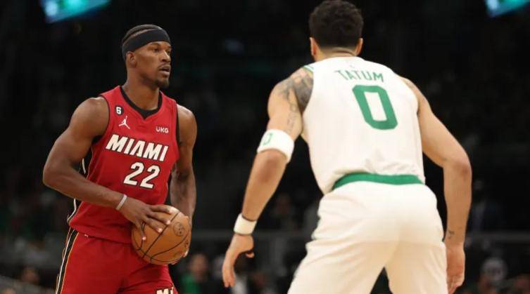 Jimmy Butler anotó 35 puntos.