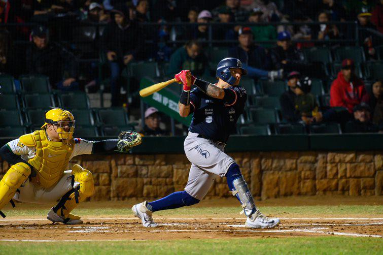 $!Cañeros gana en 11 entradas a Sultanes