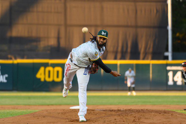 $!Cañeros gana serie a Sultanes en juego cargado de emociones