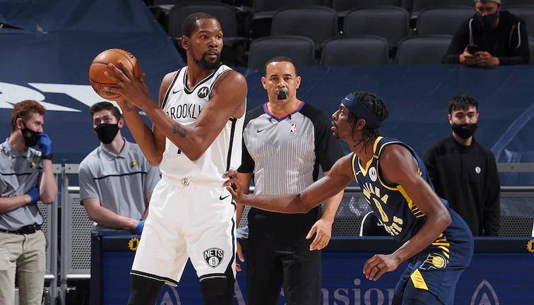 Kevin Durant fue la figura de la noche.