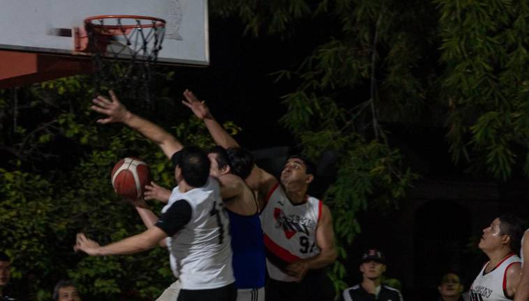 Las acciones del baloncesto de la Campiña llegaron a su final con el triunfo en la final de Deportivo SJ.