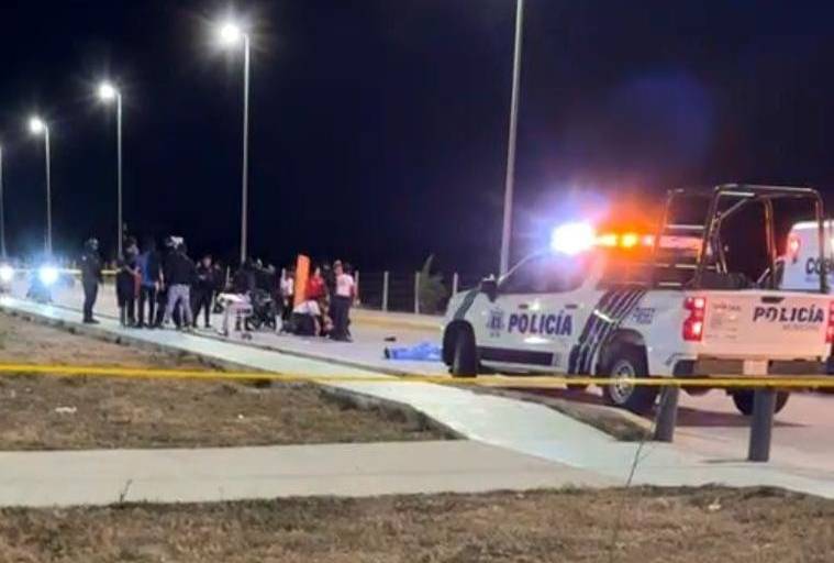 Presuntos disparos causan estampida de motociclistas en Mazatlán; hay un muerto y un herido de bala