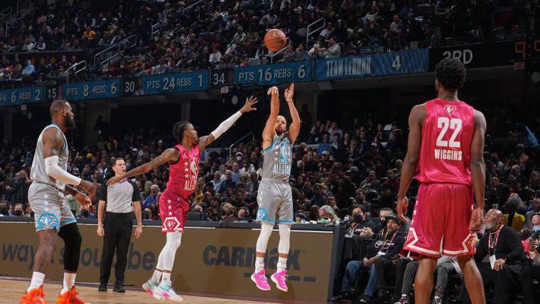 Stephen Curry metió 50 puntos en el partido.