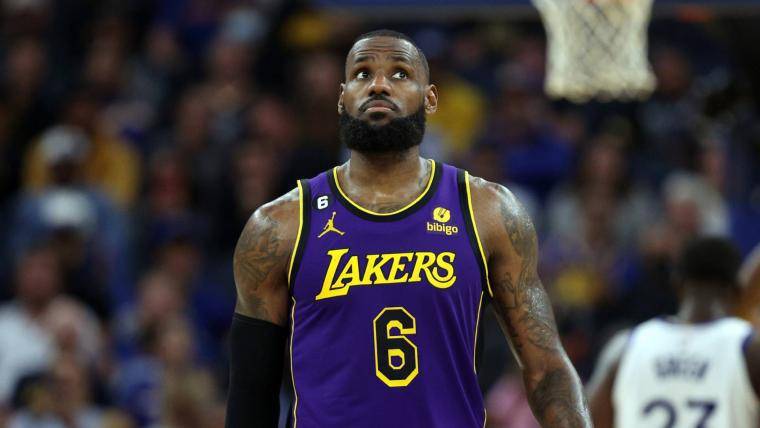 LeBron James está lesionado.