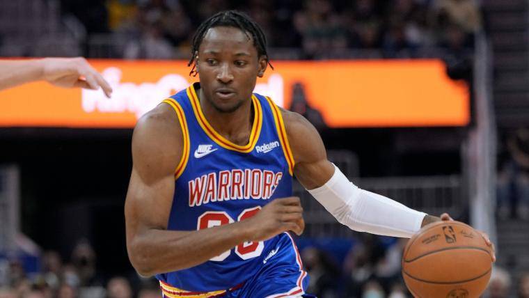 Los Golden State Warriors derrotan a Miami Heat.