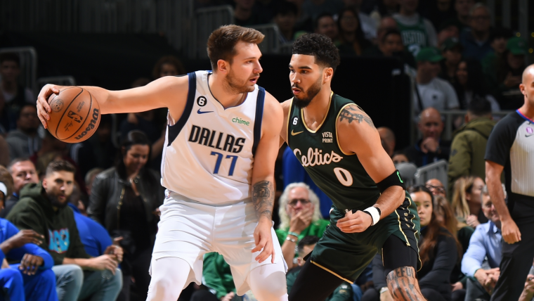 Celtics vence 125-112 a Mavericks.