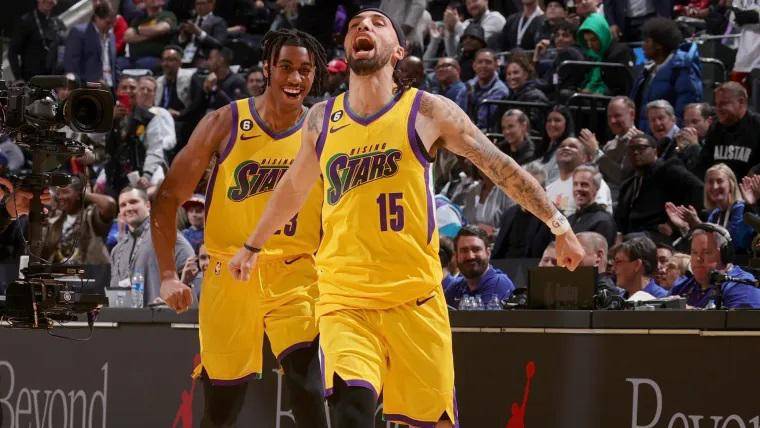 José Alvarado, el primer latino en ganar el MVP del Rising Stars Challenge.