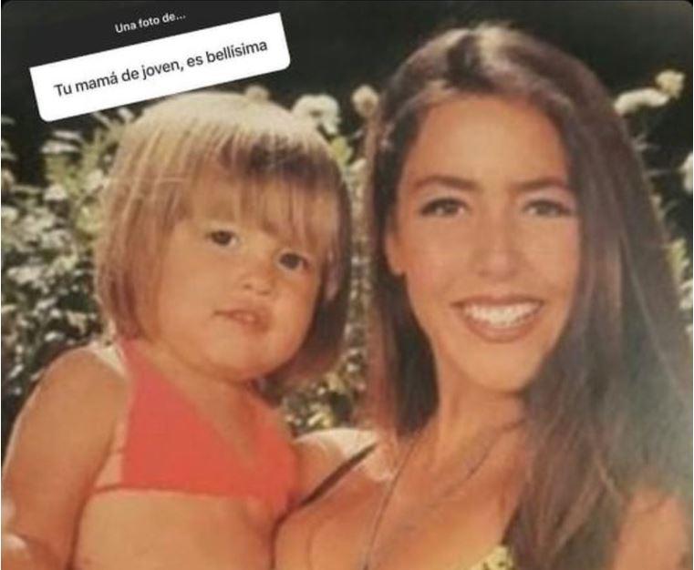 $!Michelle Salas presume fotos con la dinastía Pinal