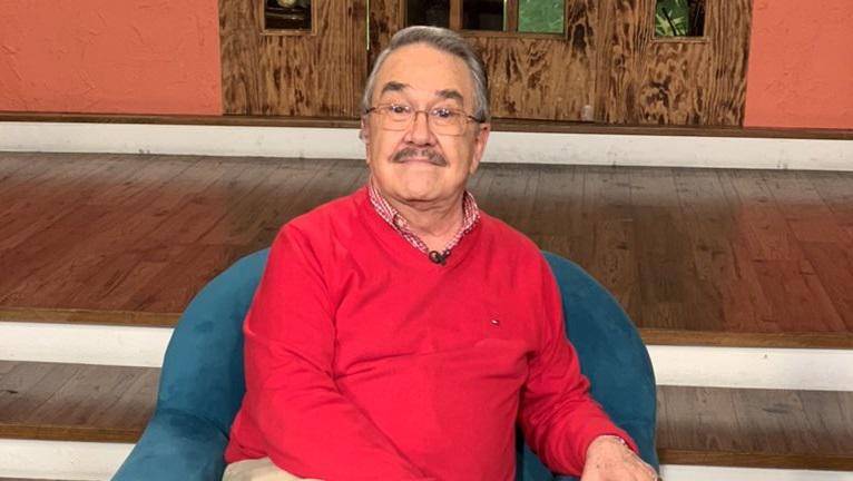 EL conductor de espectáculos Pedro Sola, da positivo a Covid-19 y desde su hogar se enlaza con sus compañeros de Ventaneando.
