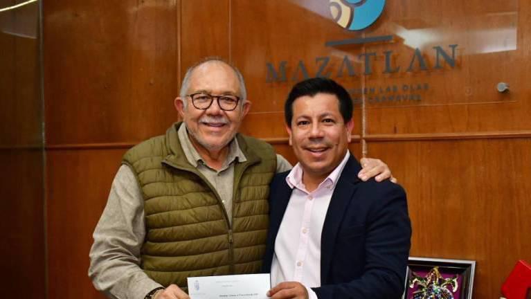 $!Loar López renuncia como Secretario de Presidencia de Mazatlán