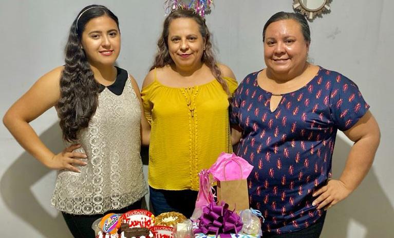 Consentida en su cumpleaños