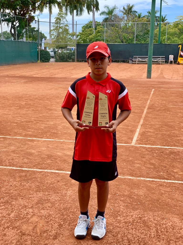 $!Suben mazatlecos al podio en el Regional de tenis, jugado en Los Mochis