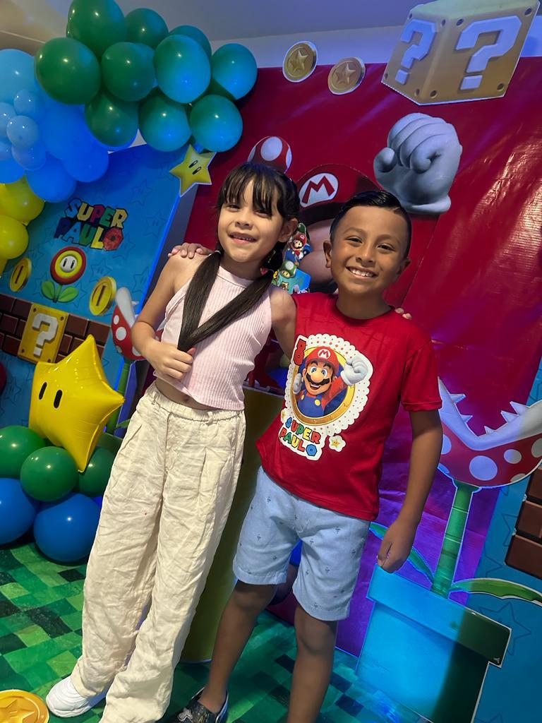 $!Su gran amiga de preescolar Mariana Inzunza Arredondo.