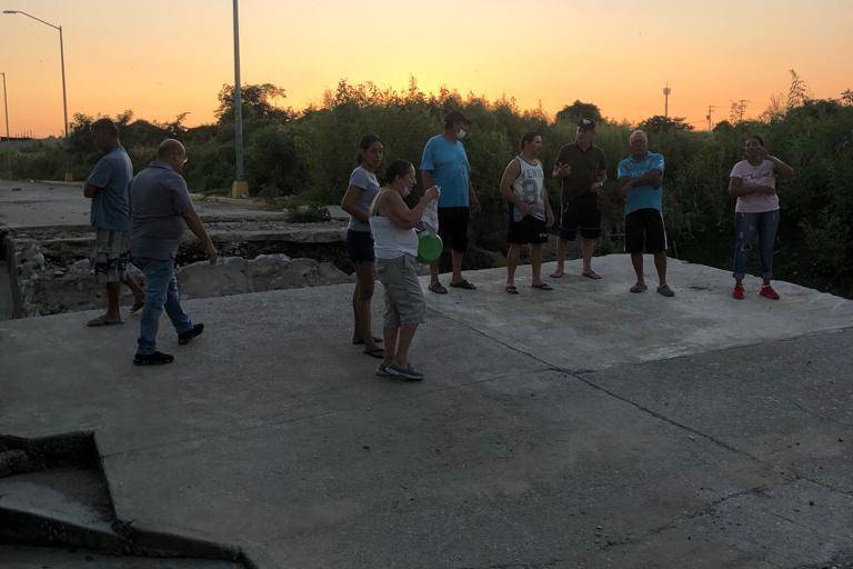 Bloquean la Múnich previo al partido Mazatlán FC contra el Toluca; exigen puente