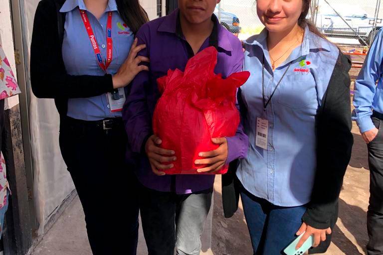 Soriana y Pro-familia de Jornaleros celebran fiesta del Día de Reyes