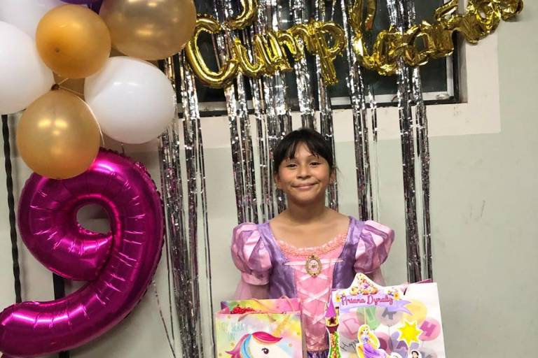 Celebran Ariana Dayraliz sus 9 años con Rapunzel