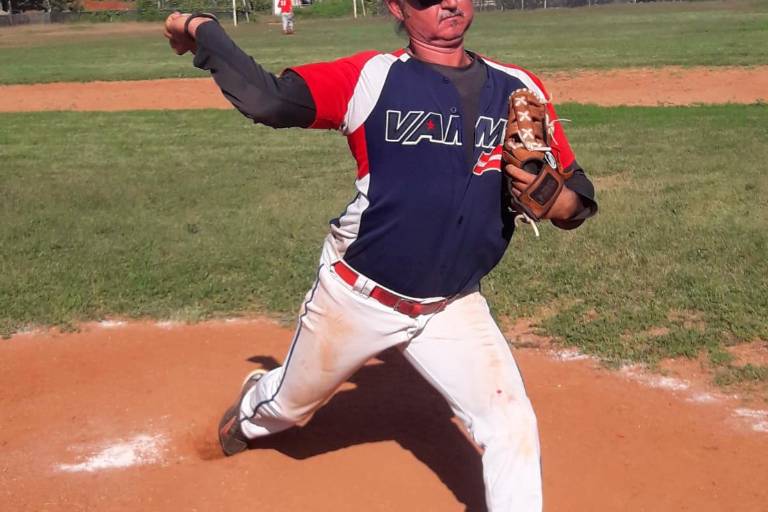El Tri y Compadres suman valiosa victoria en el beisbol del Polluelos